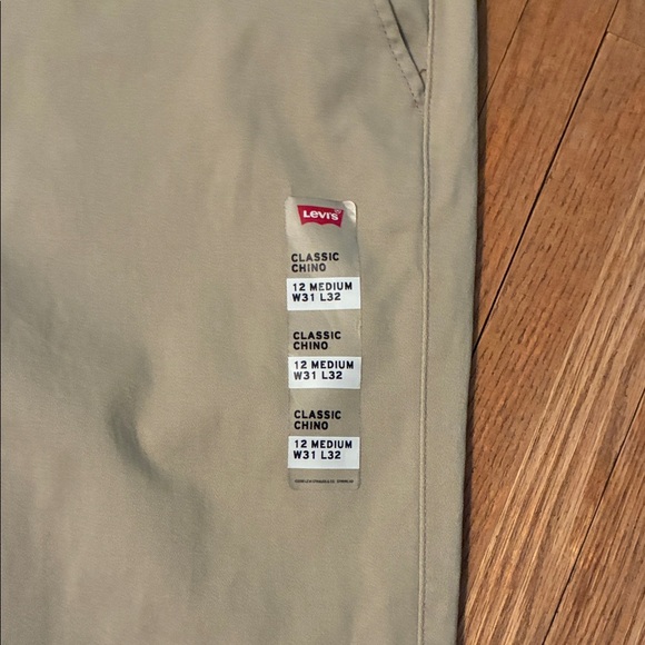 Levi's Khaki Straight Leg Pants - Picture 9 of 13